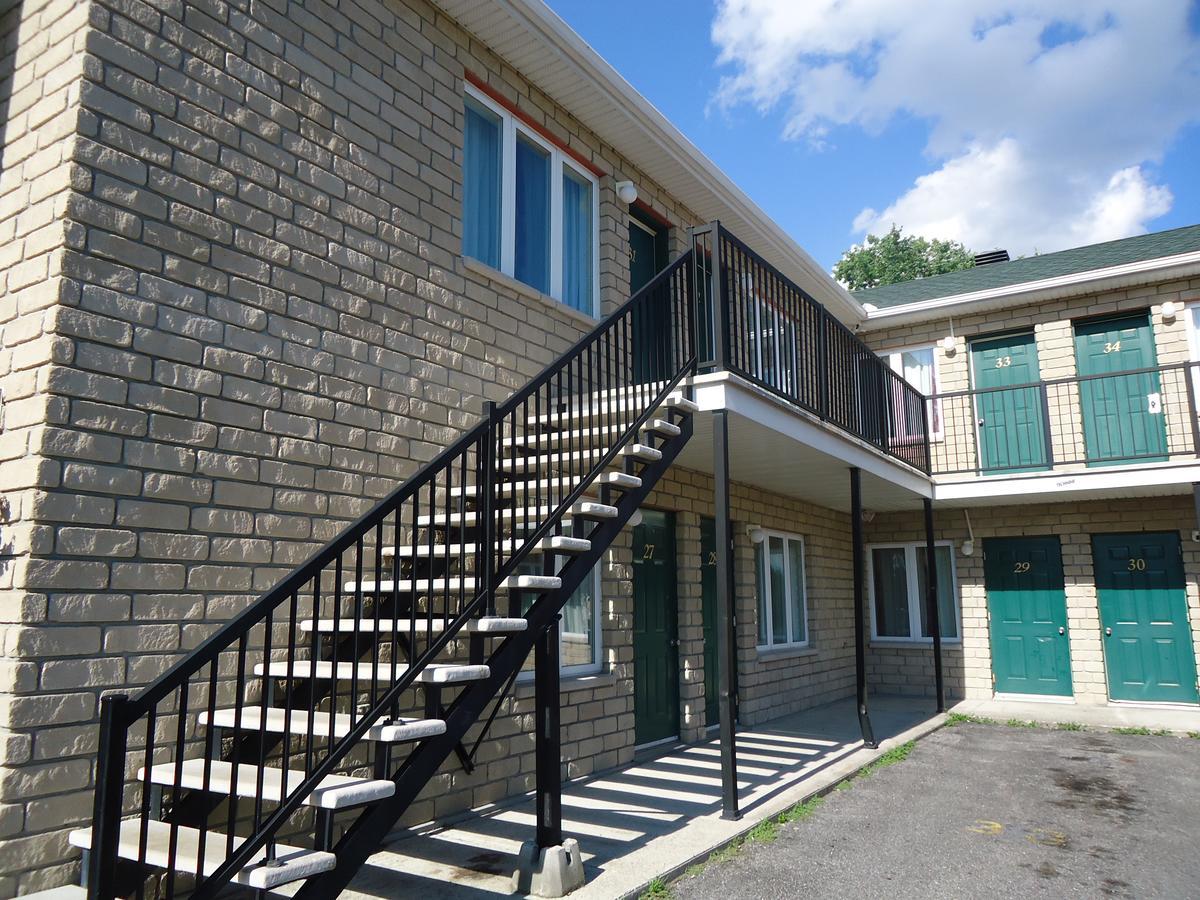 Hull Motel Chateauguay מראה חיצוני תמונה